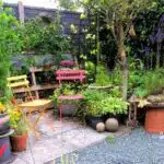 decouvrez-les-secrets-des-jardinieres-dete-pour-transformer-votre-jardin-en-un-paradis-vibrant-de-couleurs-et-de-vie-des-maintenant