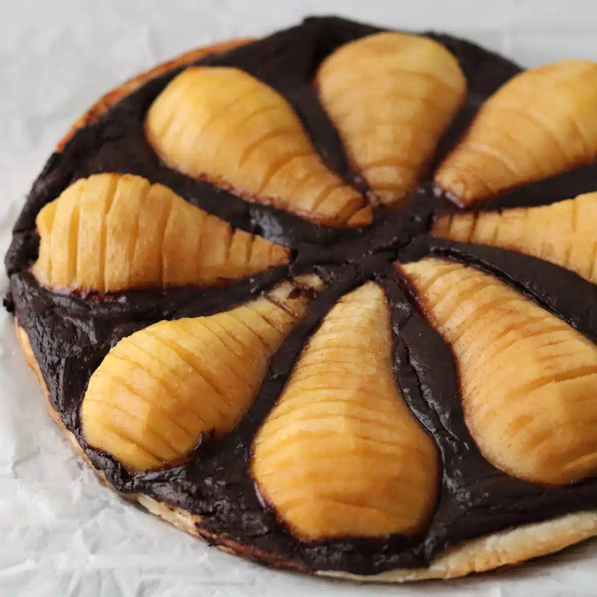 enjoy-guilt-free-indulgence-with-a-heavenly-recipe-for-healthy-pear-chocolate-tart