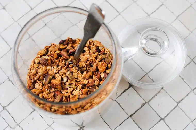 5-recettes-de-granola-maison-sain-pour-un-petit-dejeuner-energetique-et-equilibre